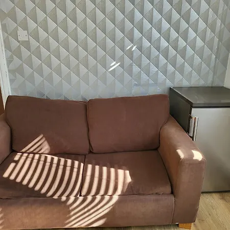 Serene 1 Bedroom, 3 Single Beds Bristol Exterior photo